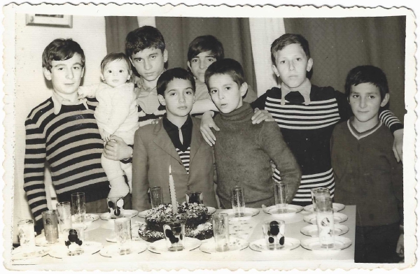 1973, Hendek